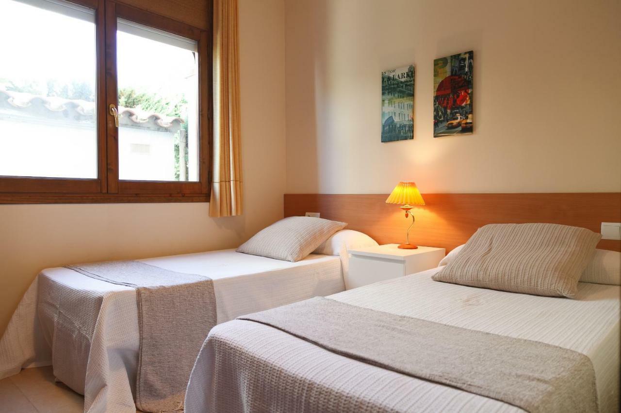 Uhc Bosque II Family Complex Βίλα Hospitalet De L'Infant Εξωτερικό φωτογραφία